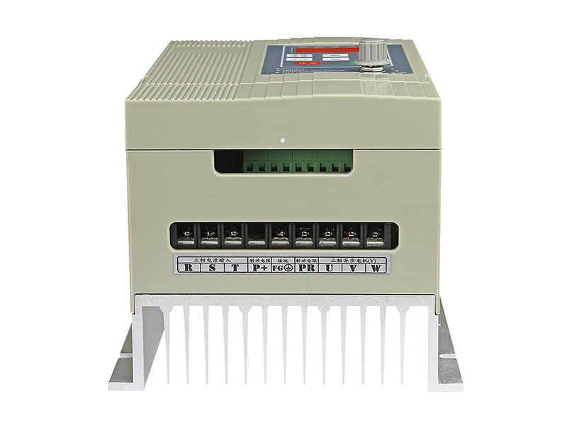 4000H通用變頻器，變頻器三相380V，變頻器廠(chǎng)家，電機(jī)變頻器