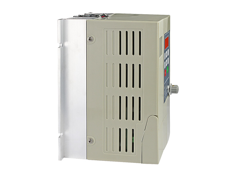4000H通用變頻器，變頻器三相380V，變頻器廠家，電機變頻器